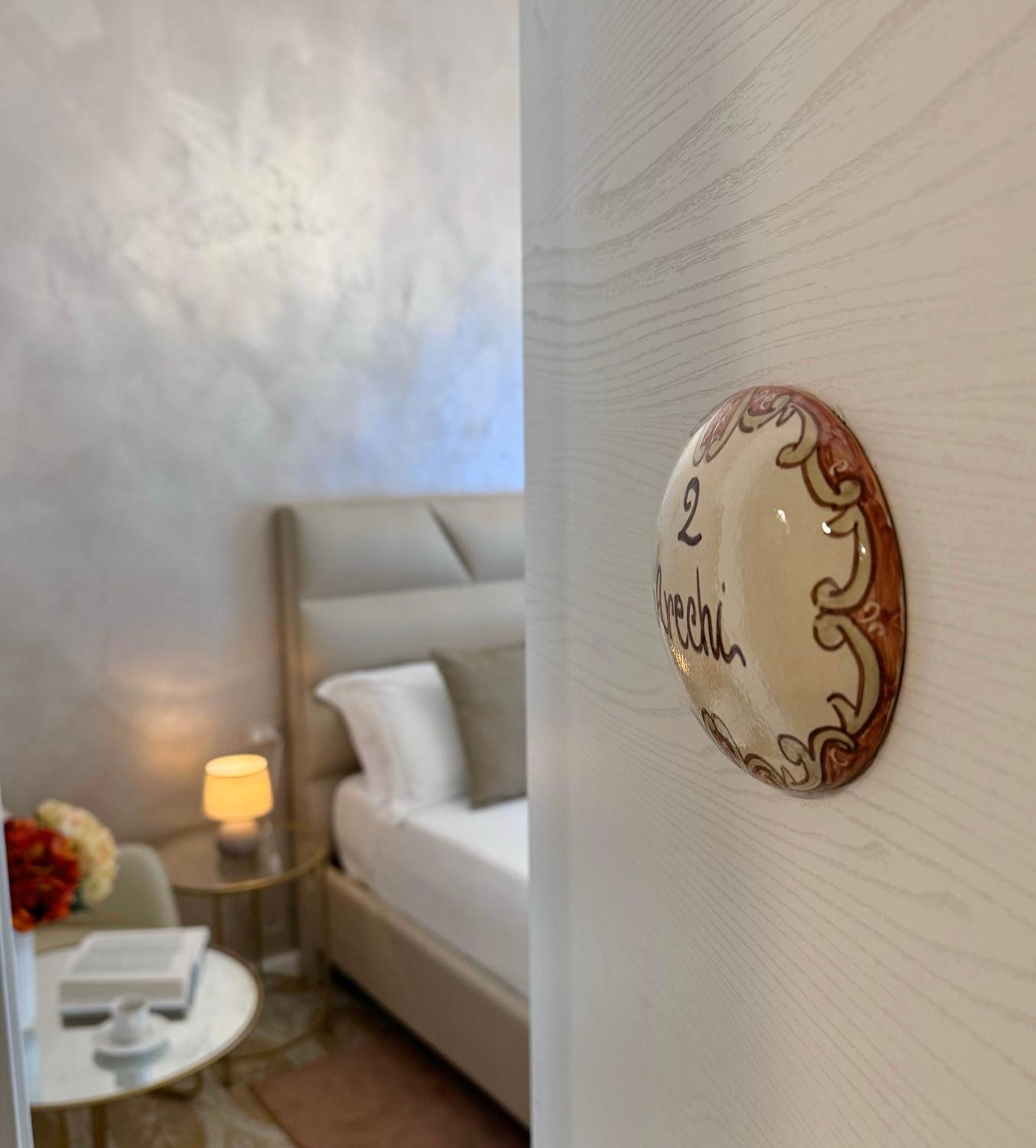 Home To Salerno B&B Bagian luar foto