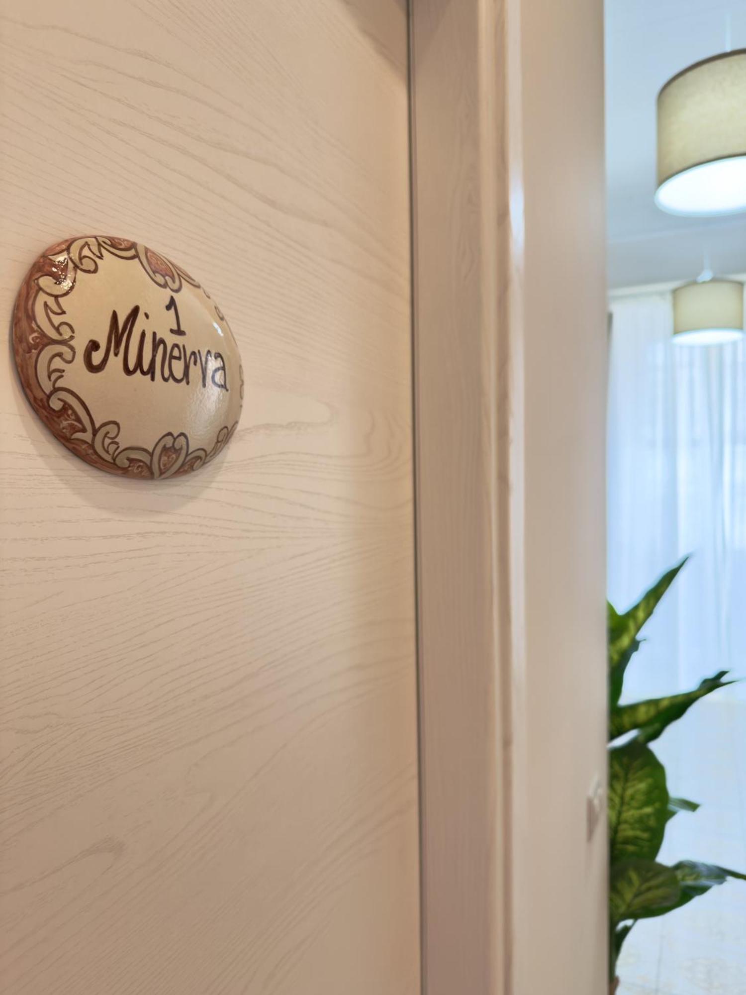 Home To Salerno B&B Bagian luar foto