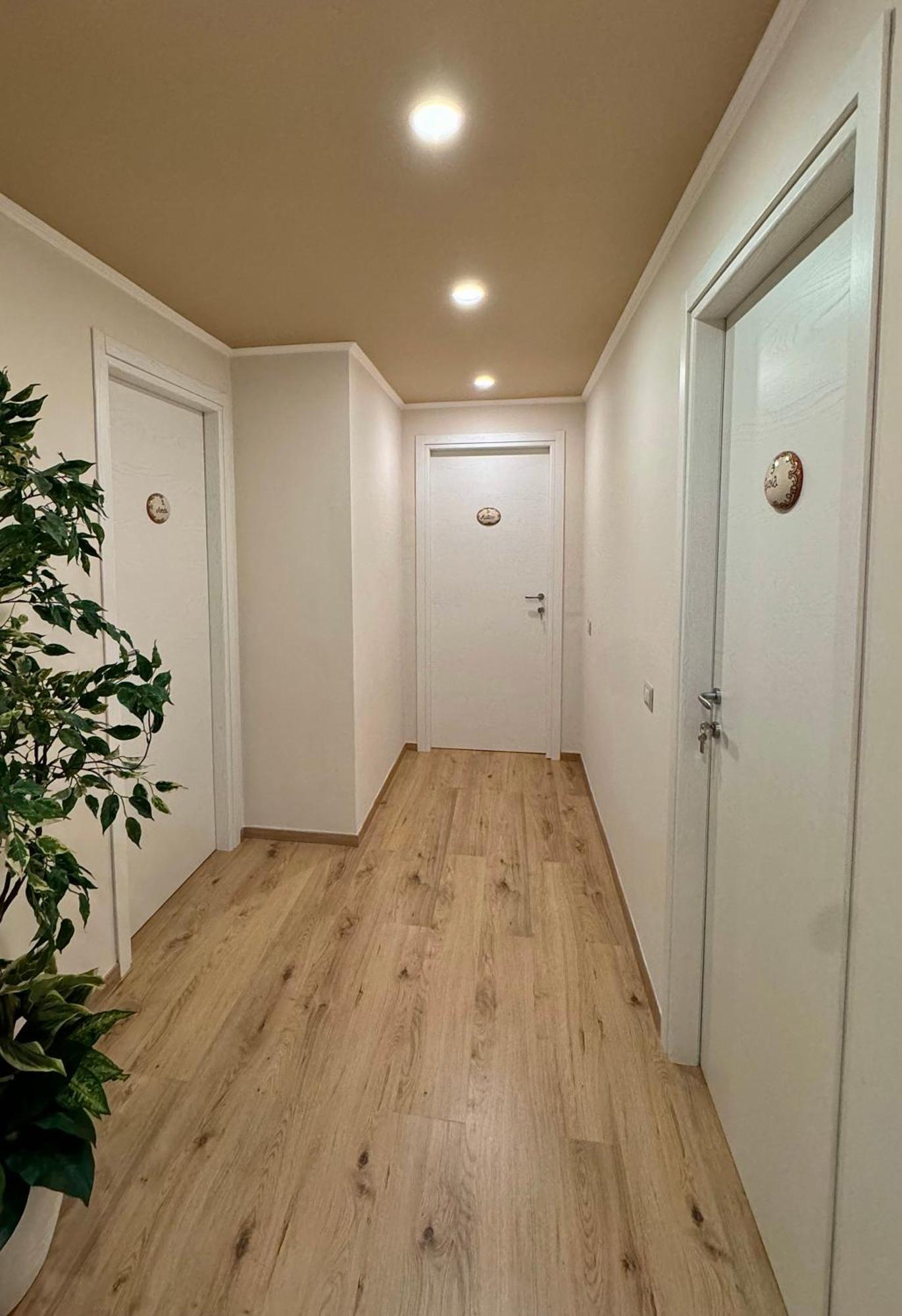Home To Salerno B&B Bagian luar foto